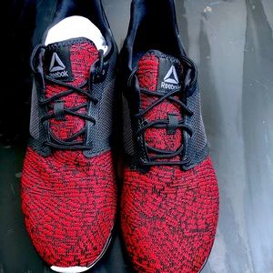 Men’s Reebok size 9